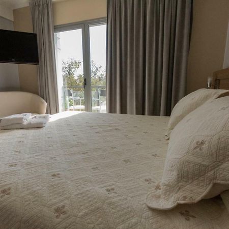 Apart Hotel Rivadavia 815 Neuquen Ngoại thất bức ảnh