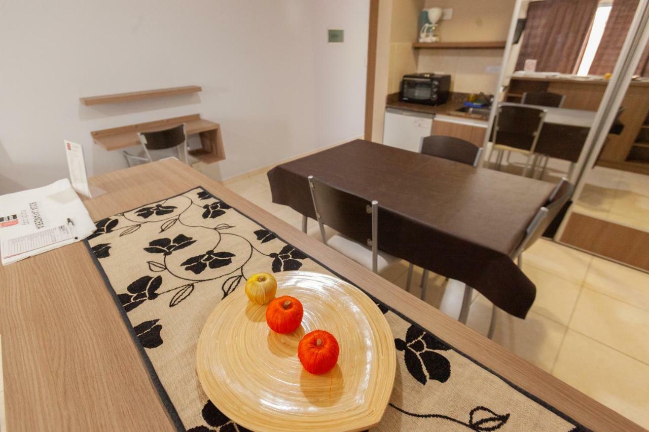Apart Hotel Rivadavia 815 Neuquen Ngoại thất bức ảnh